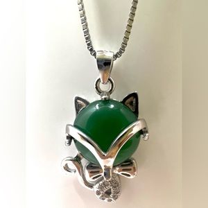 Green Stone Pendant Cat Necklace